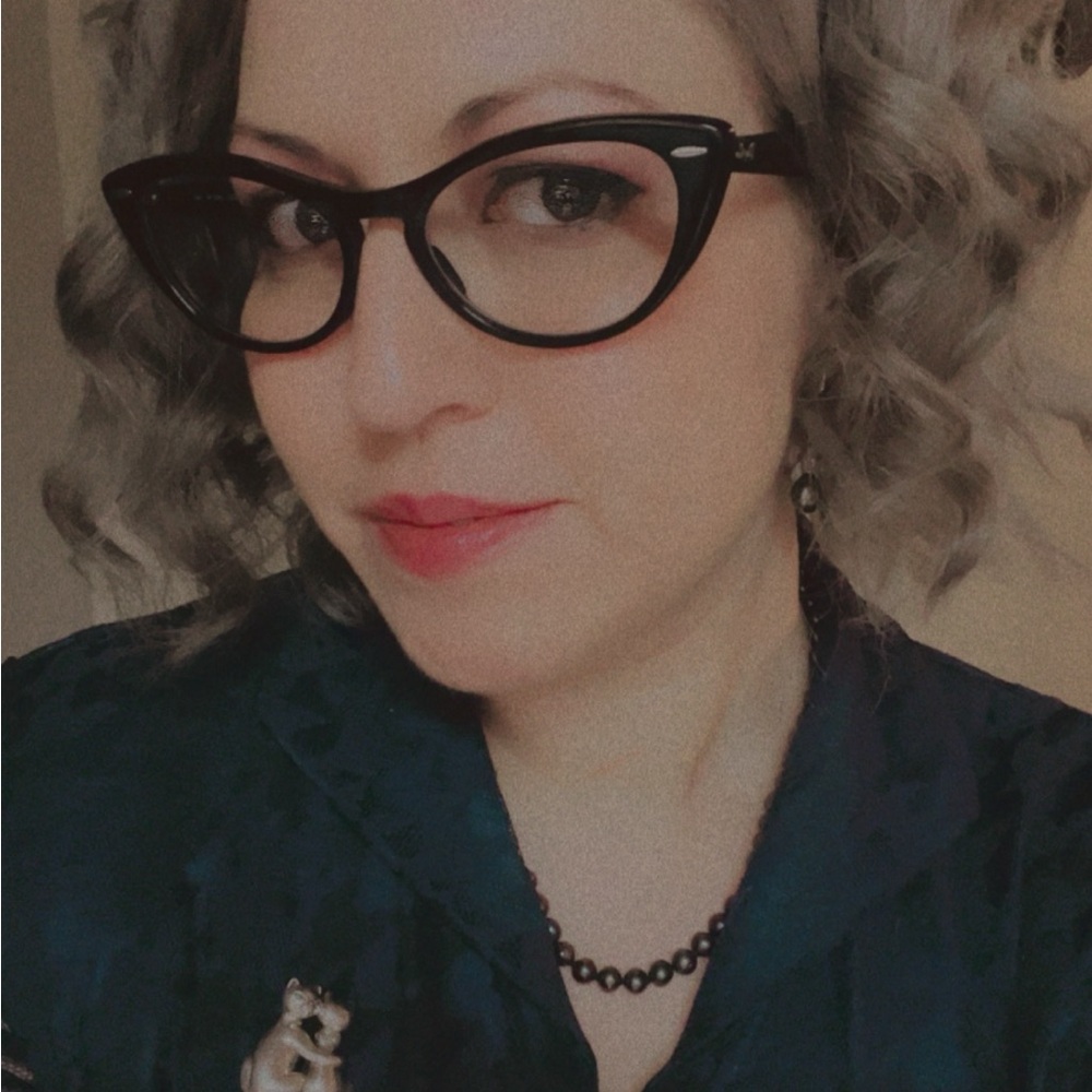 Meet your Posher, Carrie